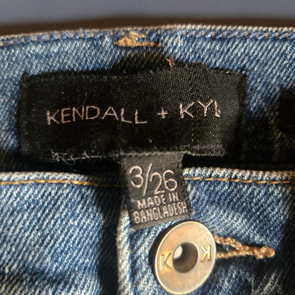 Kendall + Kylie High Rise Skater Jeans Medium Wash Wide Leg Denim Size 3/26